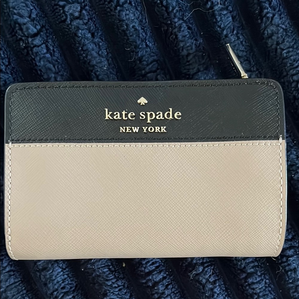 Kate Spade Black and Cream Wallet